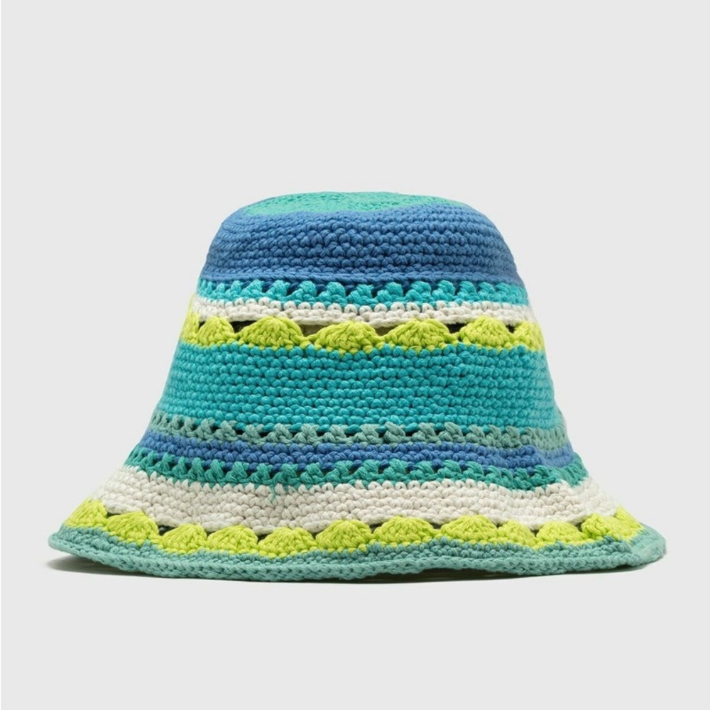 NWOT Wide Brim Crochet Bucket Hat in Multi/Blue